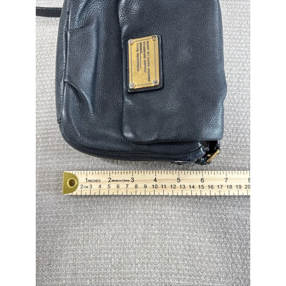Marc by Marc Jacobs Black Leather Crossbody Bag Classic Q Isabelle Purse